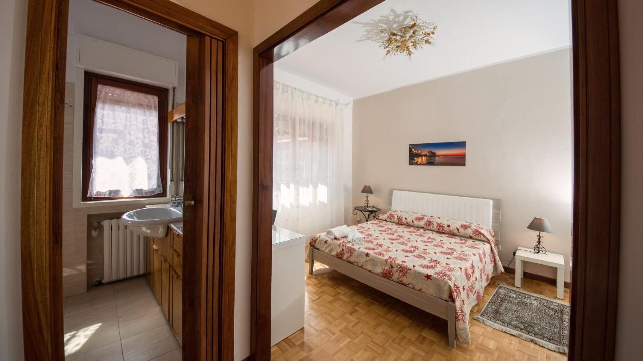 Bed and Breakfast La Castellese Ачи Костелло Экстерьер фото