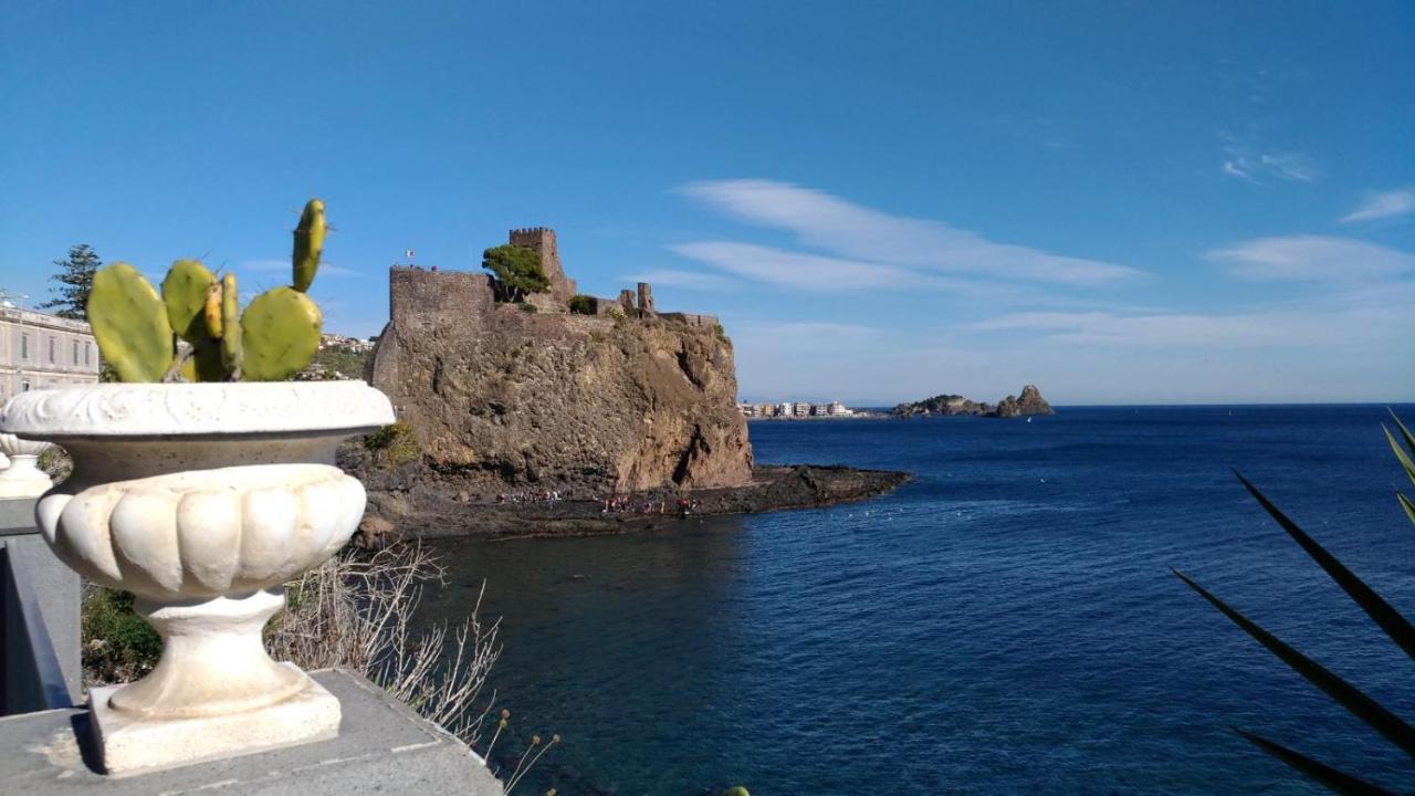 Bed and Breakfast La Castellese Ачи Костелло Экстерьер фото